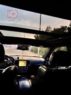 جیپ گراند شیرۆکی